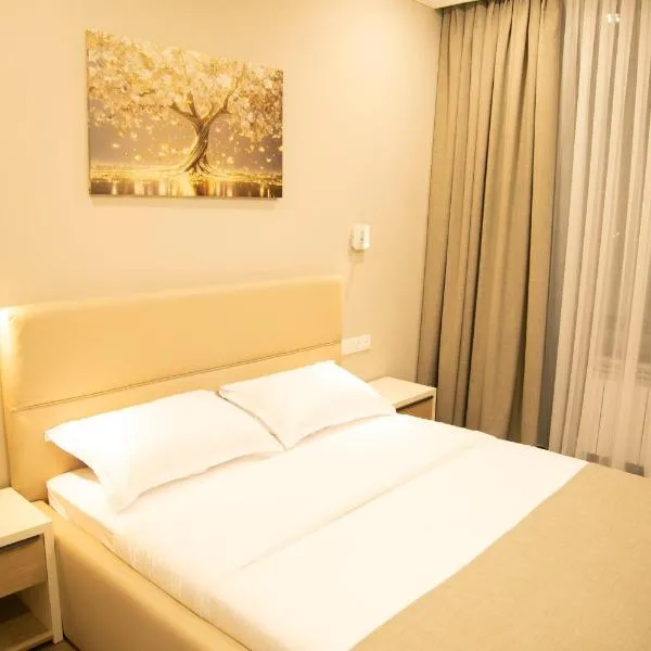 Aristocrat Hotel, Hotel in Qapschaghai