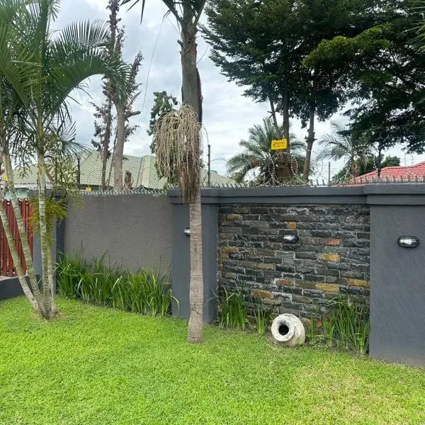 Jefferson suites at 30 Lily, hotel em Lusaka