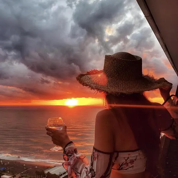 Premium Suite Sea View Hotel، فندق في باتومي