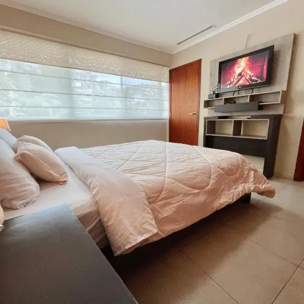 Gallery Suite en Riverfront Puerto Santa Ana, хотел в Гуаякуил