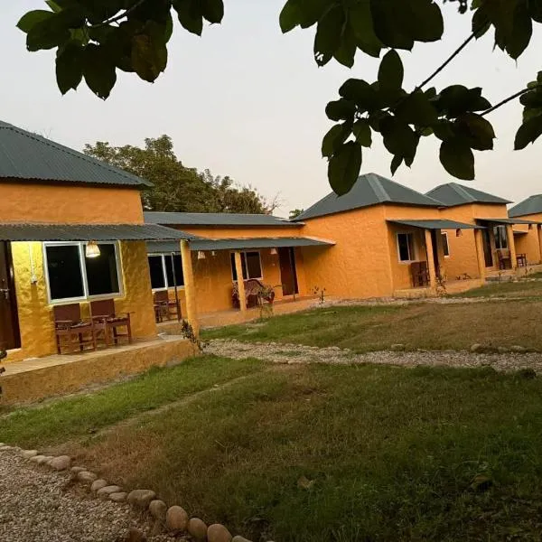 Chital lodge – hotel w mieście Chitwan
