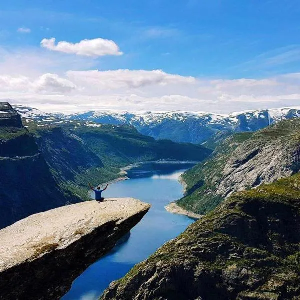 Skånevik Fjordhotel, hotel a Skånevik