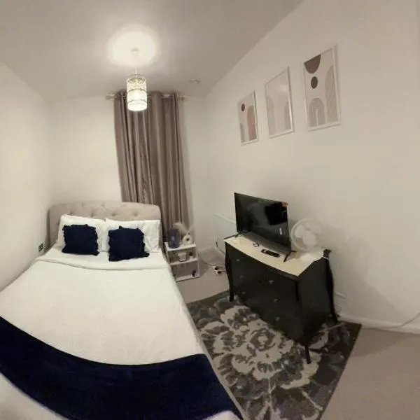 Stay in London Acton close to central London, מלון בלונדון