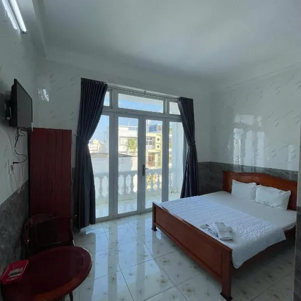 Nhà Nghỉ Quỳnh Thoa 2,位于美寿的酒店