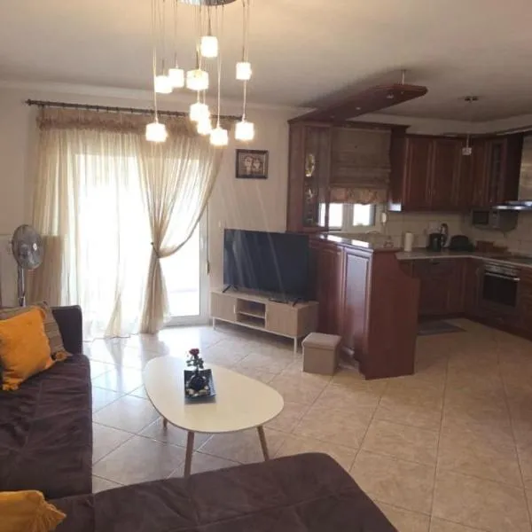 ARM OV Apartment، فندق في أليكساندروبولي