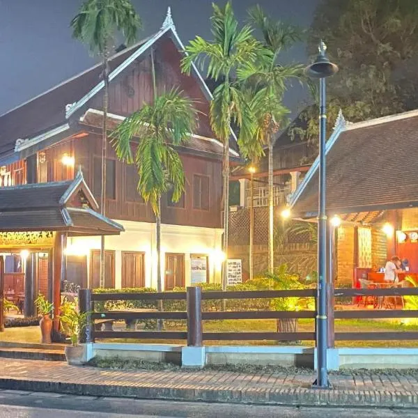Sirikili Villa River View, hotel i Luang Prabang