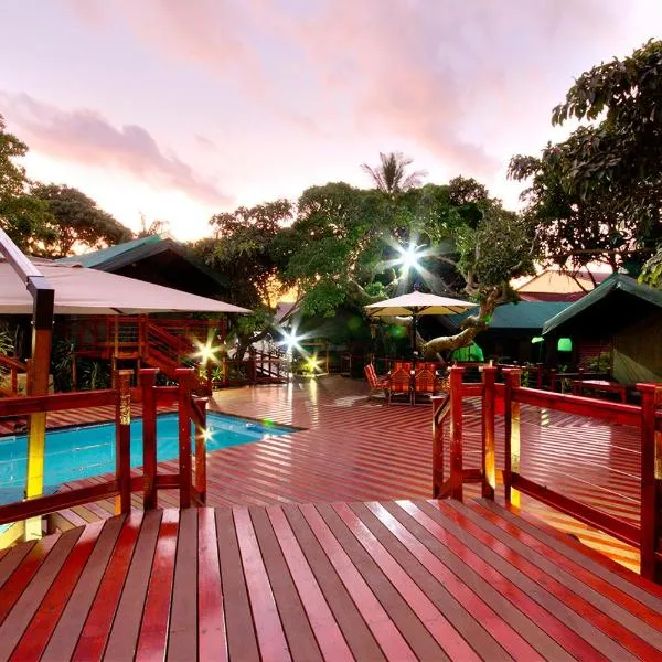 Luxury Tented Village @ Urban Glamping, hotel en St Lucia