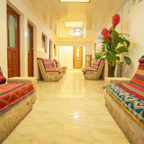 Hostal Terra Sal - Bed, Breakfast, Garage & Salar de Uyuni Tours โรงแรมในอูยูนี
