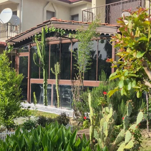 Havuzlu Bahçeli Müstakil Villa, hotel v Side