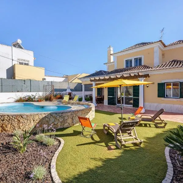 Villa Tucha, готель у місті Алвор