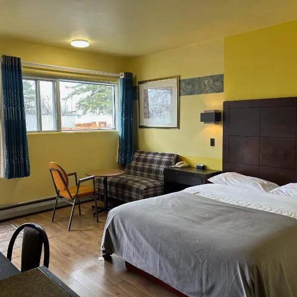 Motel R-100, מלון בלונגויי