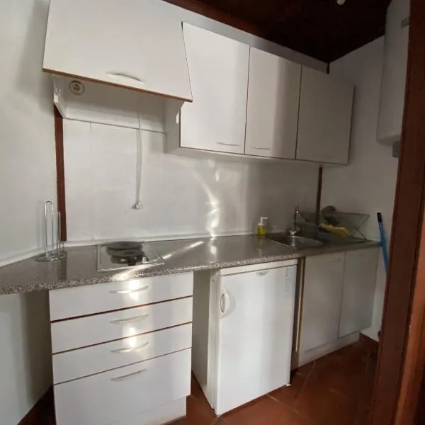 YMCA Camp Alambre, Hotel in Azeitão