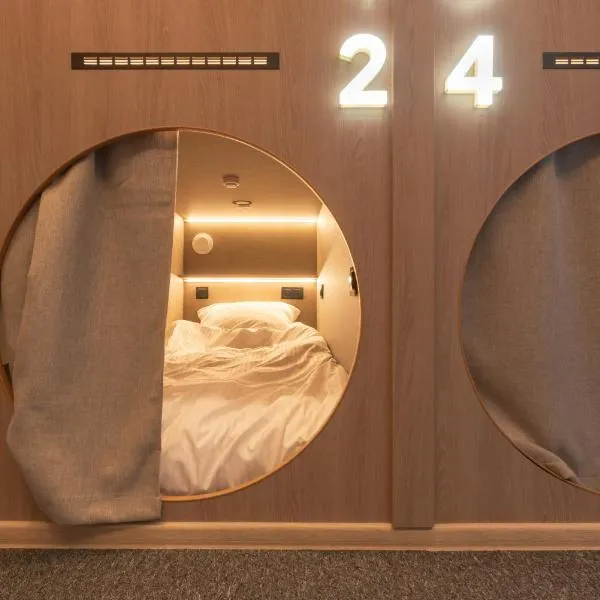 Capsbook Poznań Kopanina 2, Hotel in Posen
