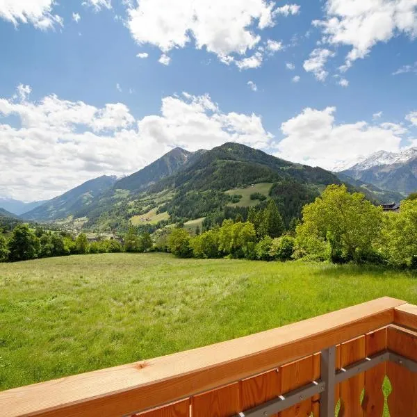 Schlossbauer große Ferienwohnung، فندق في سان ليوناردو إن باسيريا