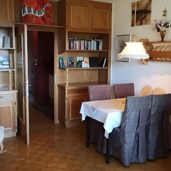 Appartement Simonhöhe mit Pool, hotel en Zirkitz