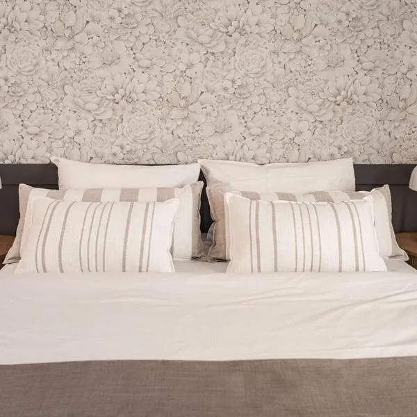 Osterøy Minihotell, hotel v mestu Lonevåg