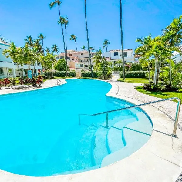 Caribbean Beach Condo-Hotel with Villas & Private Apartments Wifi Bbq Beach Club & Spa, hotelli Punta Canassa