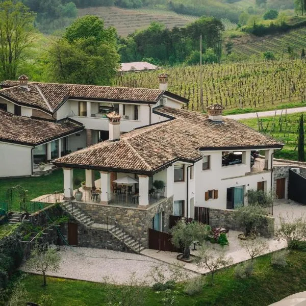 Maravida Vacation Rooms, отель в городе Доброво