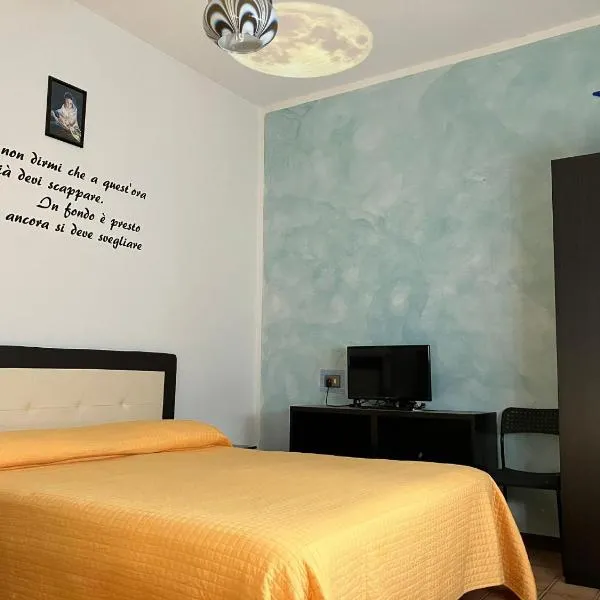 Luna Apartment, hotel a Rimini