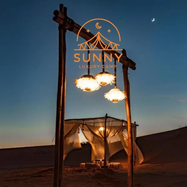 Sunny Luxury Camp, hotell i Merzouga