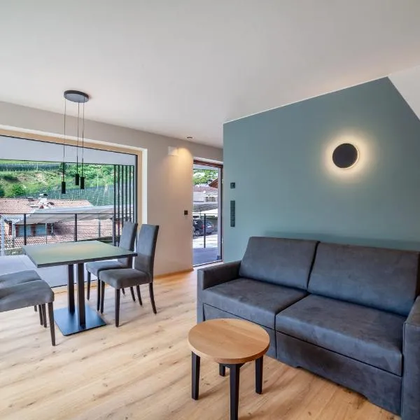 Aktiv Lodge Meran - Terrace One، فندق في سان مارتينو