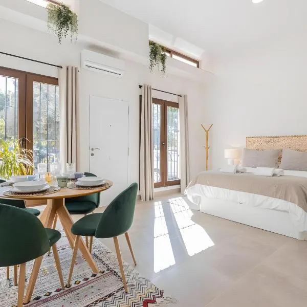 Oasis Del Candado, hotel sa Málaga