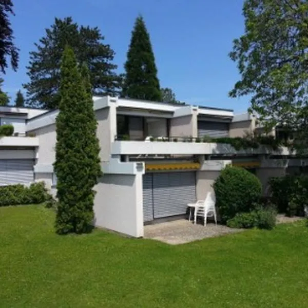 Königsegg mit Hallenschwimmbad, hotel a Reichenau
