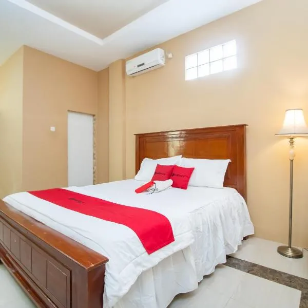 RedDoorz Syariah @ Jalan Gajah Mada Meulaboh, hotel a Meulaboh