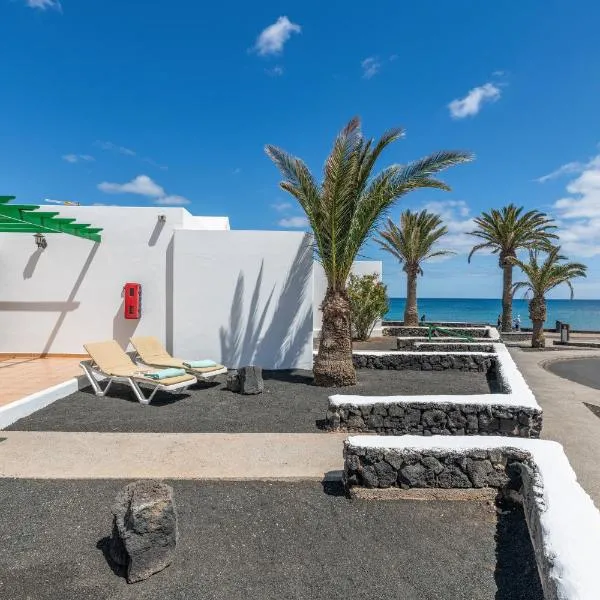 Bungalow Alma Ocean View, hotel u gradu 'Puerto del Carmen'