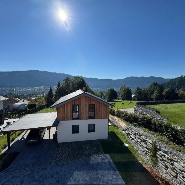 Landhaus Almrausch, hotel v destinácii Bodensdorf