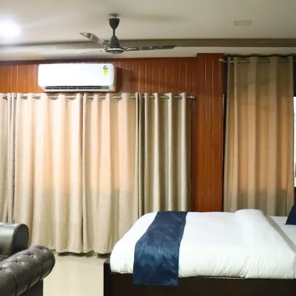 Hotel Golden Mahseer: Tezu şehrinde bir otel