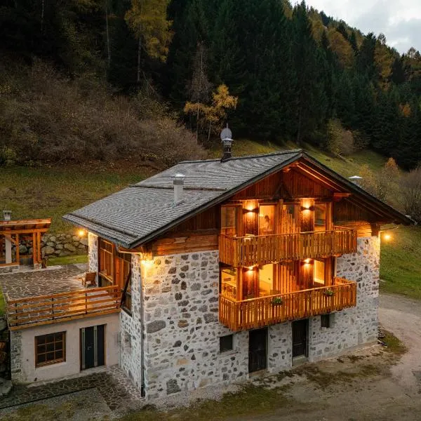 Lòni Lodge Vermiglio, hotel v mestu Vermiglio