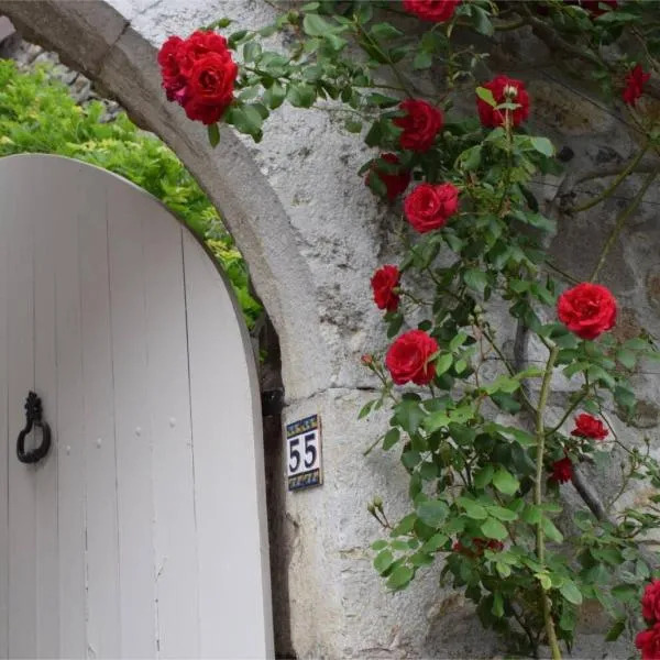 Maisonnette de charme Bord Ardèche, hotel sa Lanas