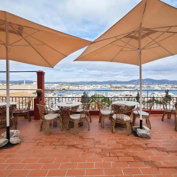 Navila Pasillo Superior, hotel en Ibiza