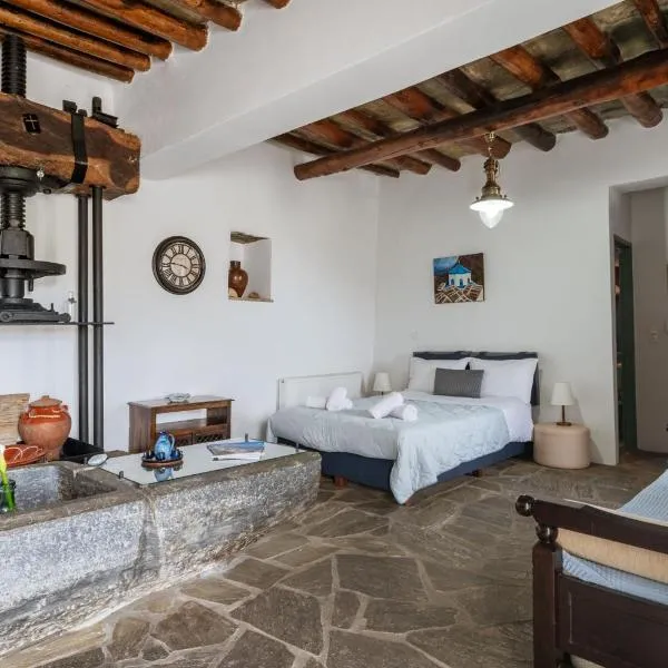Olive Guesthouse near farm، فندق في Fállika