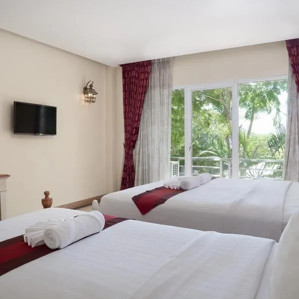 อัมพวารี Amphawaree Hotel, hotel Szamutszongkhramban
