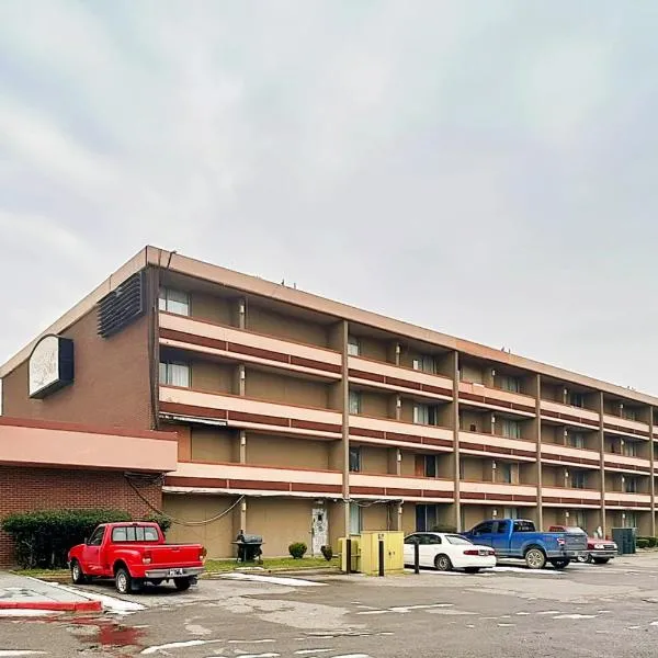 Airport Inn Memphis Near Graceland By Hotel O, хотел в Мемфис