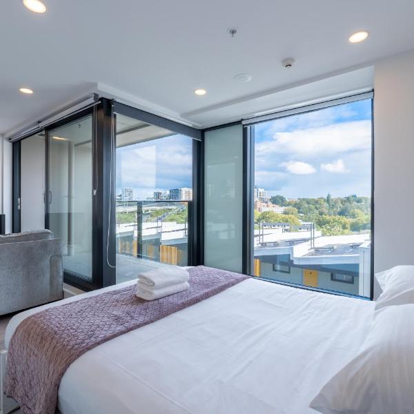 Urban Retreat 1-Bedroom Studio with Balcony, Auckland