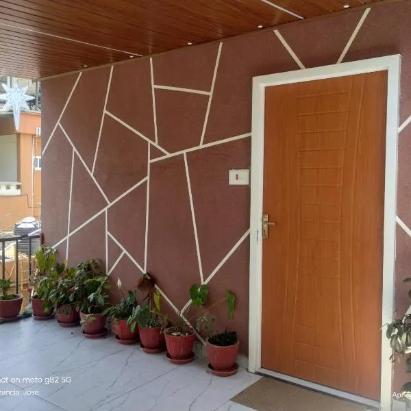 Star Cottage，位于蒙纳的酒店