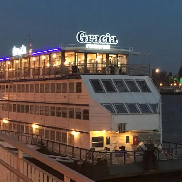 Botel Gracia, hotel en Bratislava
