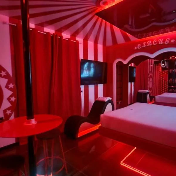 C rooms - Suite a tema con vasca - Motel Monza, hotel u gradu Činizelo Balsamo