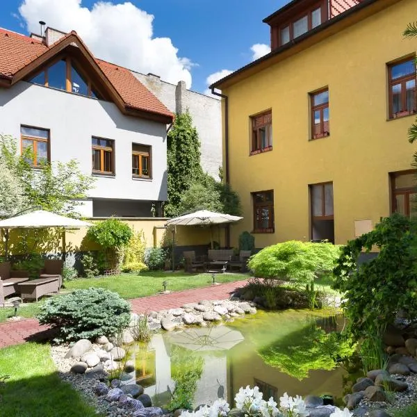 Penzión Hradbová Old Town Residence & SPA, hotel in Košice
