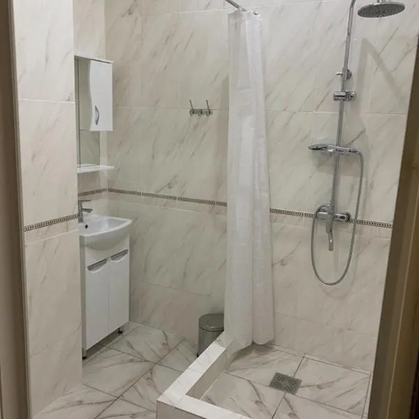 Гранд, hotel v mestu Nemiya