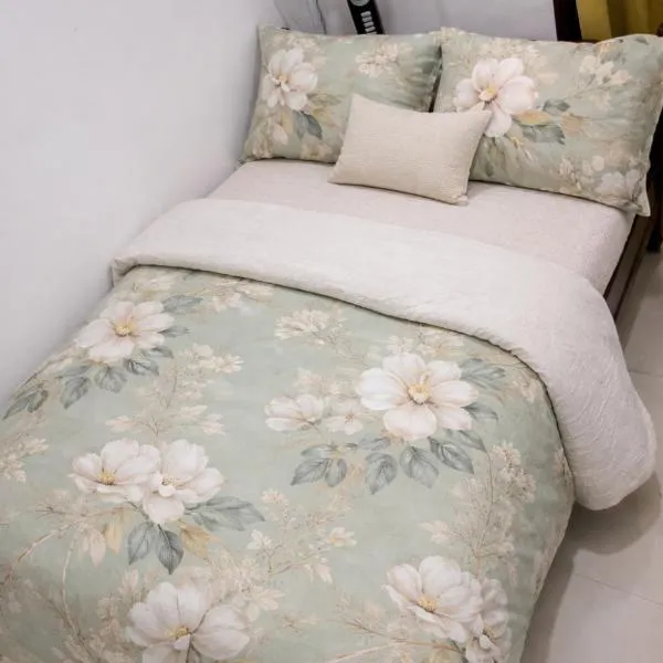 Amazing Suites Bedrooms & Kitchen, Lekki - Shared Apartment, hotel em Lagos