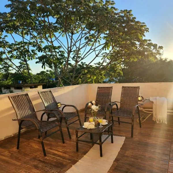 Depto privado con gran terraza y parking gratis, khách sạn ở Encarnación