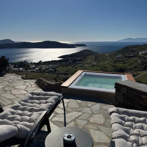 To Petrino Serifos, hótel í Livadakia