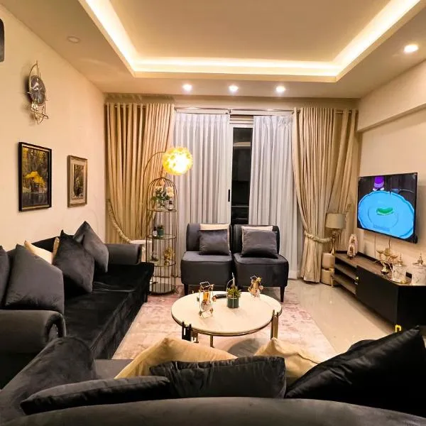 ONE BEDROOM APARTMENT With Balcony & City View In ELYSIUM TOWER OPPOSITE CENTAURUS MALL ISLAMABAD, hotell sihtkohas Islamabad