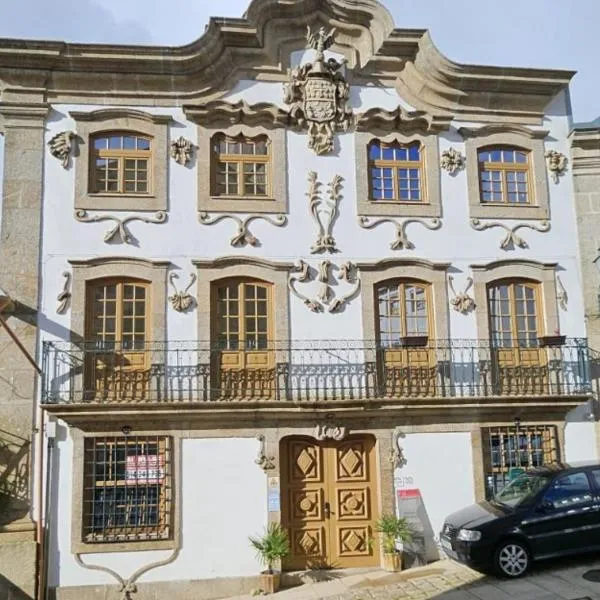 Casa Matriz Séc XVI, hotel u gradu 'Penafiel'