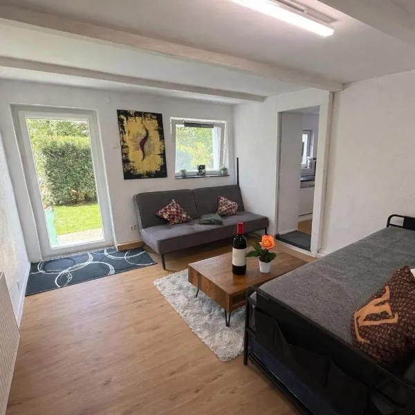 Premium Apartment mit Charme und privatem Garten, hotel v destinaci Schwieberdingen