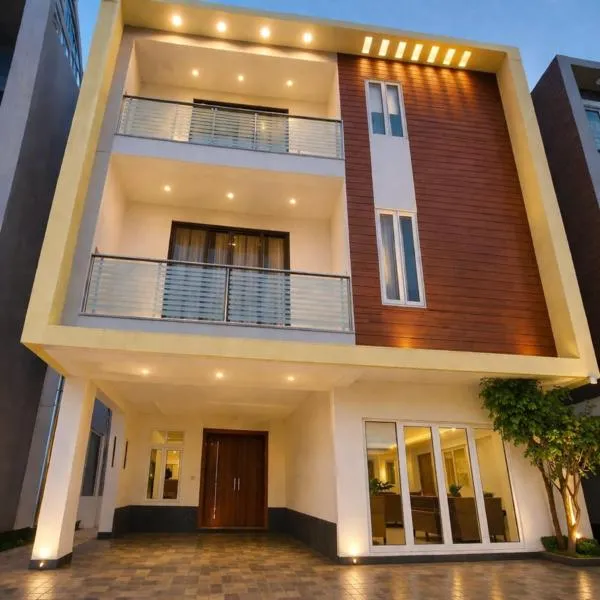 Villa The Aquarius Retreat-Near Mayajaal Multiplex, khách sạn ở Chennai